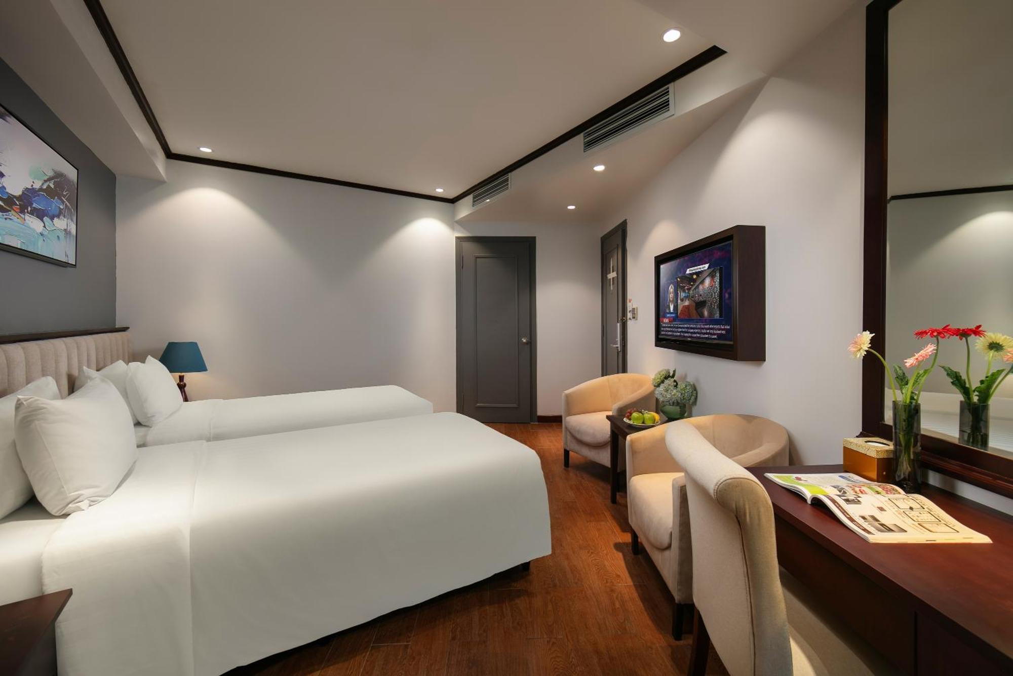 May De Ville Corner Hotel Hanoi Exteriör bild