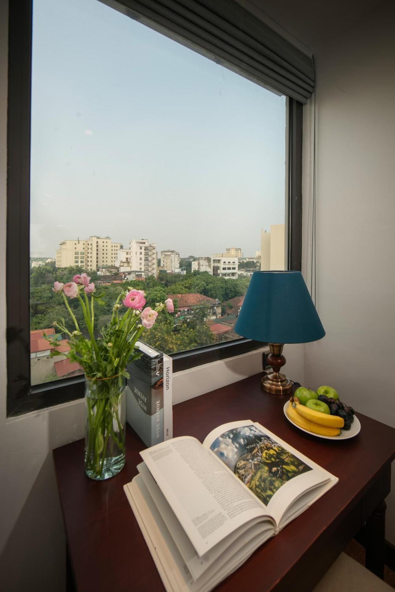 May De Ville Corner Hotel Hanoi Exteriör bild